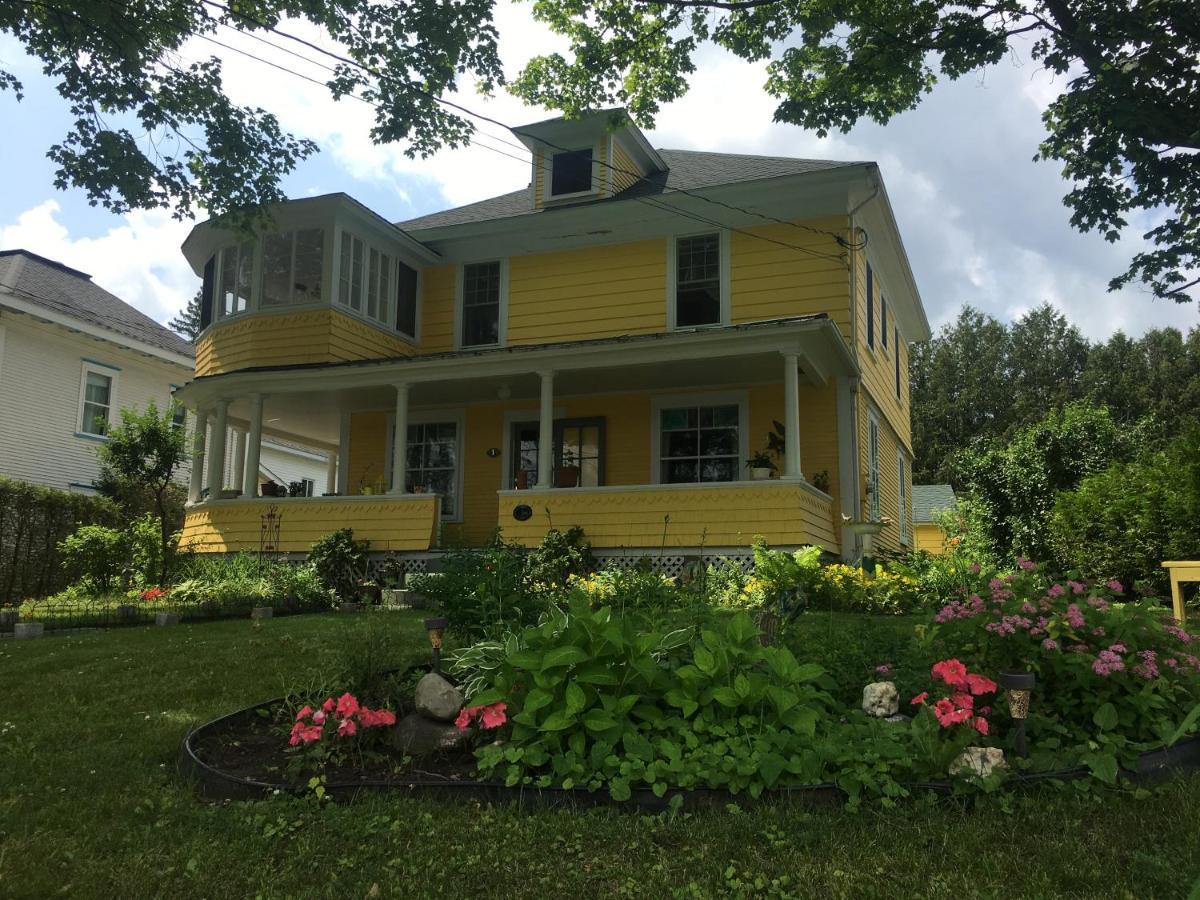 The Yellow House Bed & Breakfast Stanstead Plain Exteriér fotografie
